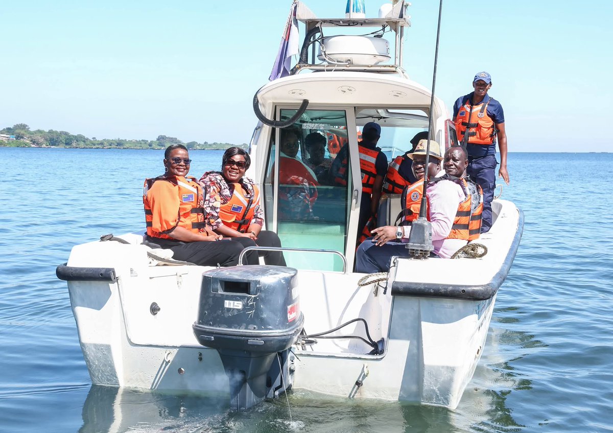 gladyswanga's tweet photo. On a cruise to Mfangano Island. Awivuang'ano, tuuza! https://t.co/sAtlezNM7s