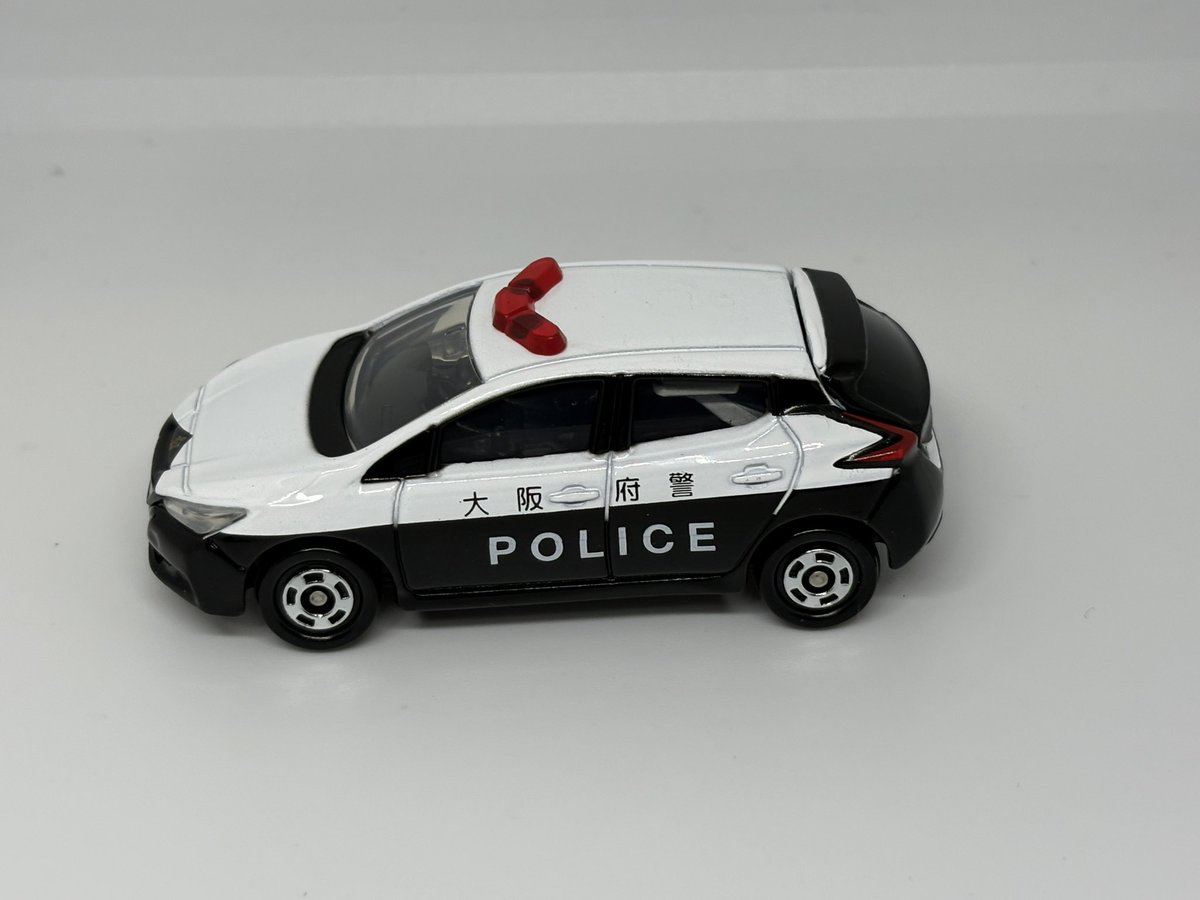 トミカ 大阪府警オリジナルトミカ第5弾❗️ 日産リーフパトロールカー