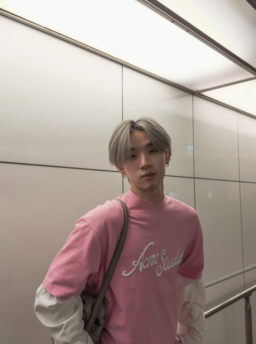 นินจา tweet media