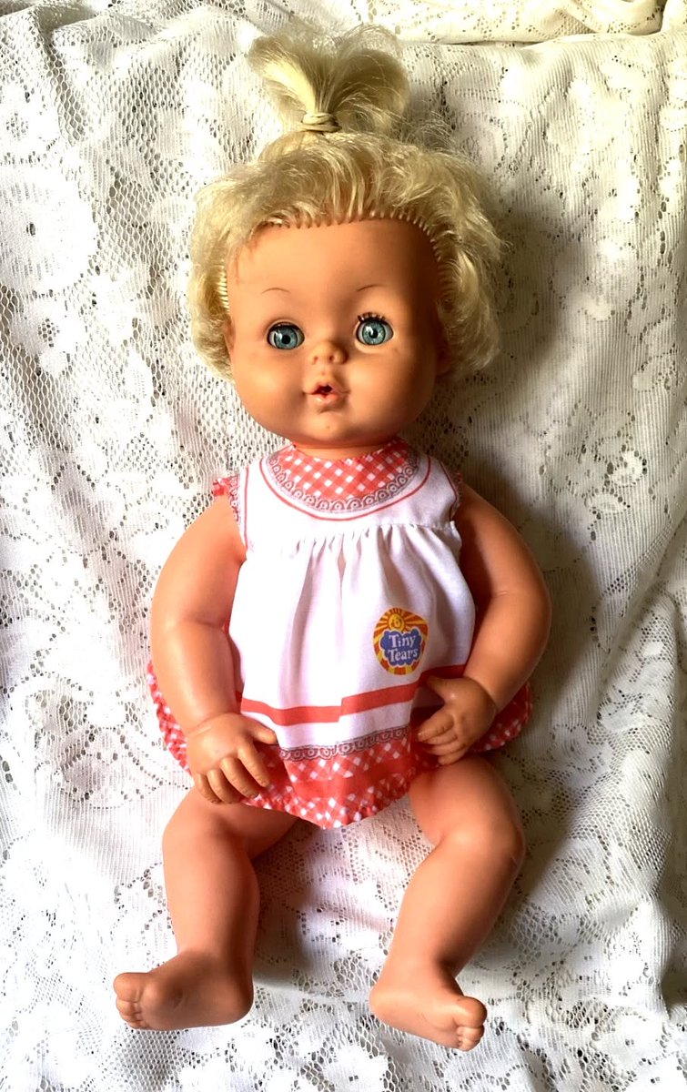 LilianRuby1's tweet photo. 1970s Palitoy 3/4 Eye Tiny Tears Sleepy Eyes Original Dress 15 inch Tall https://t.co/ZFw292lETg https://t.co/RSQVI1d4YK