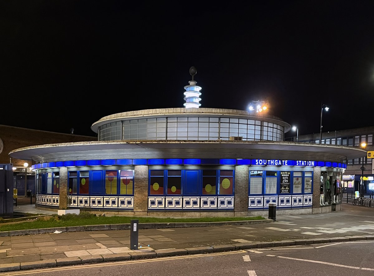 Modernism in Metroland tweet media