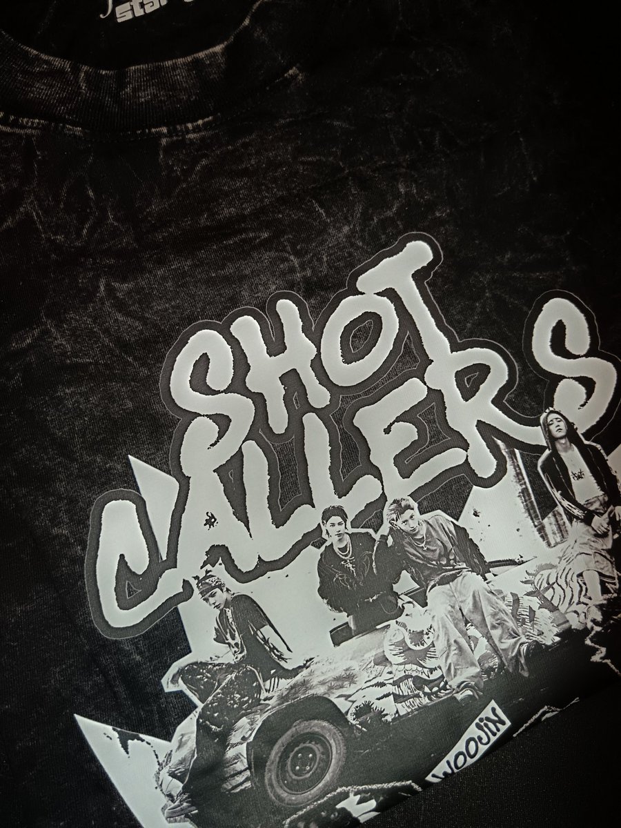 ohyullvr's tweet photo. 💌 mail day !

received my saucin' tee, tysm @ohyuliverse 🖤 https://t.co/u7Q179pMDf