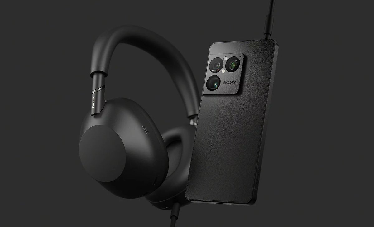 SaudiAndroid's tweet photo. كشفت سوني عن هاتف Xperia 1 VIII 📱

شاشة 6.5 اوليد 120Hz
معالج SD8 Elite Gen5
رام 16 ذاكرة 1TB
كاميرات 48MP-48MP-48MP
سيلفي 12MP
اندرويد 16 
بطارية 5000 شاحن 30W
بصمة-ستريو-IP68- eSIM - منفذ 3.5mm و ذاكرة خارجية حتى 2TB 

السعر 1999 يورو و نسخة 12 رام سعرها 1499 يورو

#SONY https://t.co/0yTOvHKDOH