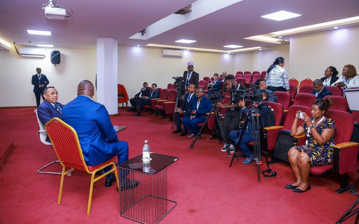Seth Olale tweet media