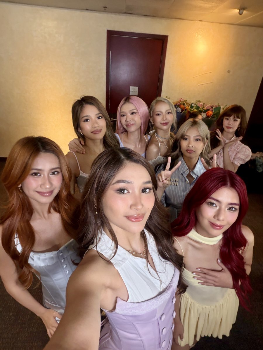 colet on weverse 💬 tweet media