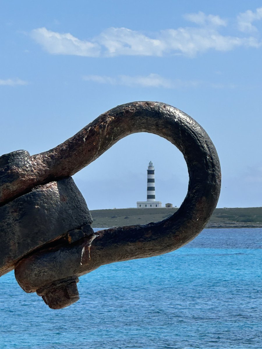 N1kky8's tweet photo. #photography #lighthouse #menorca #puntaprima #illadlairelighthouse #seascape #anchor #photographyisart https://t.co/Yy8gK5GpSa