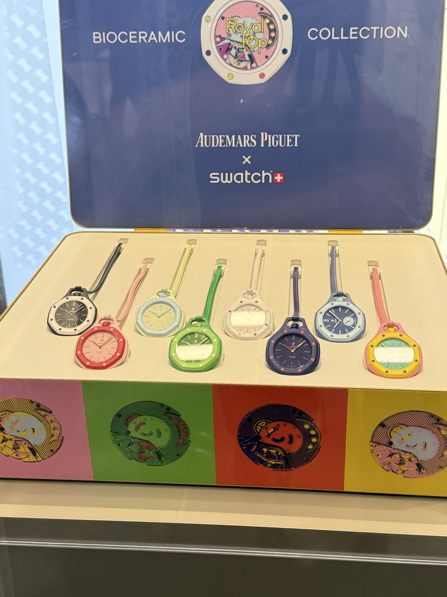 HaLpOn1's tweet photo. これが噂のやつか
実物かわいい

#audemars piguet 
#swatch 
#royalpop 
#オーデマピゲ https://t.co/5GvKEu7QX8