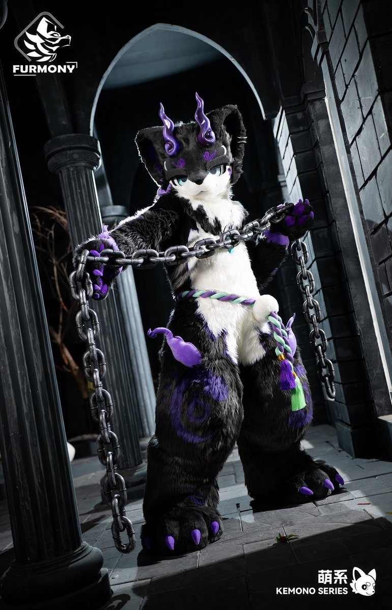 furmony's tweet photo. 「New Commission Finished」
A male dog god born from human negative energy.
"I'll chase away all the bad spirits coming for you. 🔥"
Thanks for the trust from @Reg_indoor1013

#furmony #furry #fursuit #鸿萌造物 https://t.co/Kaofx7T9Ds