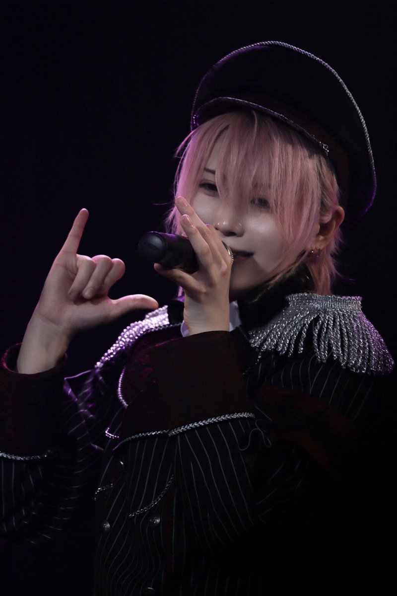虜 tweet media