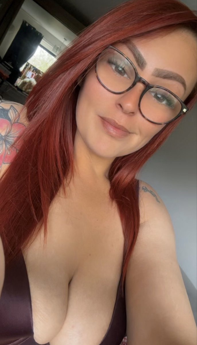 Emma Jane tweet media