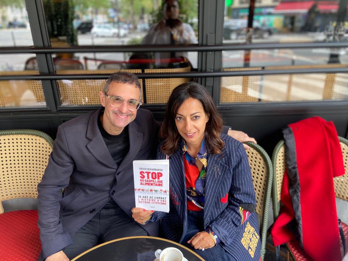 barkette's tweet photo. Stop au #GaspillageAlimentaire 🍽️bravo @Arash !!! @EditionsFayard @LiseBoell @pacapton @hugoclement @MDoAeschlimann @valerieboyer13 @SebLecornu @davidlisnard @xavierbertrand @FranckPapazian @GDarmanin @vpecresse @Elysee @EmmanuelMacron @NicoCharbonneau https://t.co/3wwlvAKpcf
