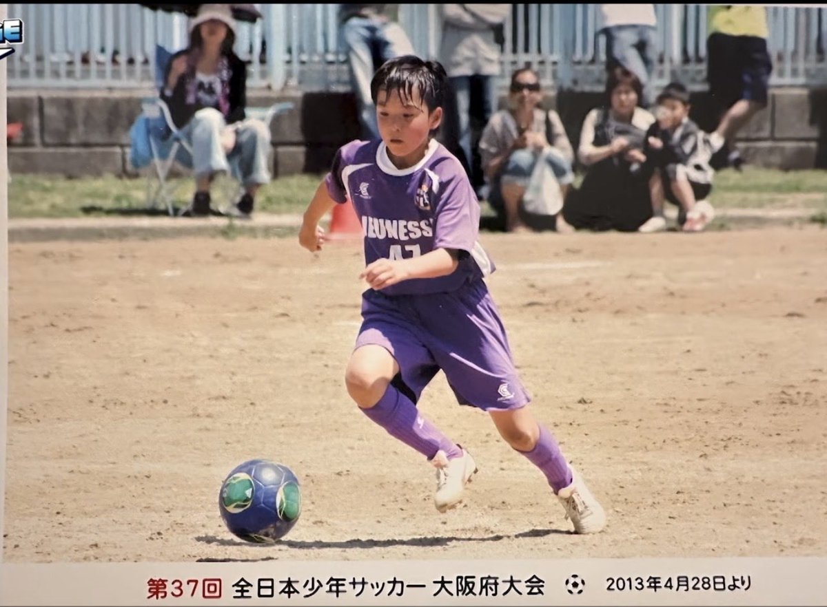 mashidam0325's tweet photo. 昔のサッカー少年アサヒの写真ありがたすぎる https://t.co/f3SIWCWX0o