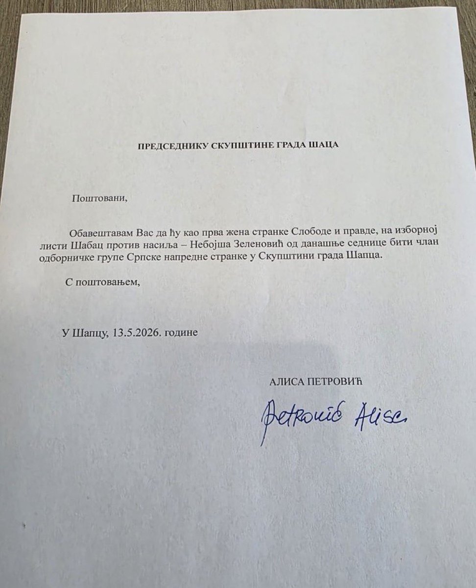 Politički nepismena tabletomanka Manekenka za 6XL tweet media