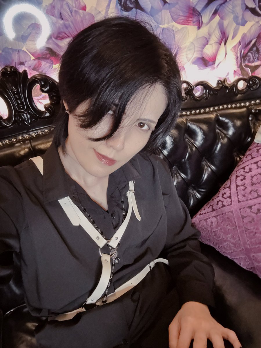 信一@男装コンカフェ【gender bar MUMA】 tweet media