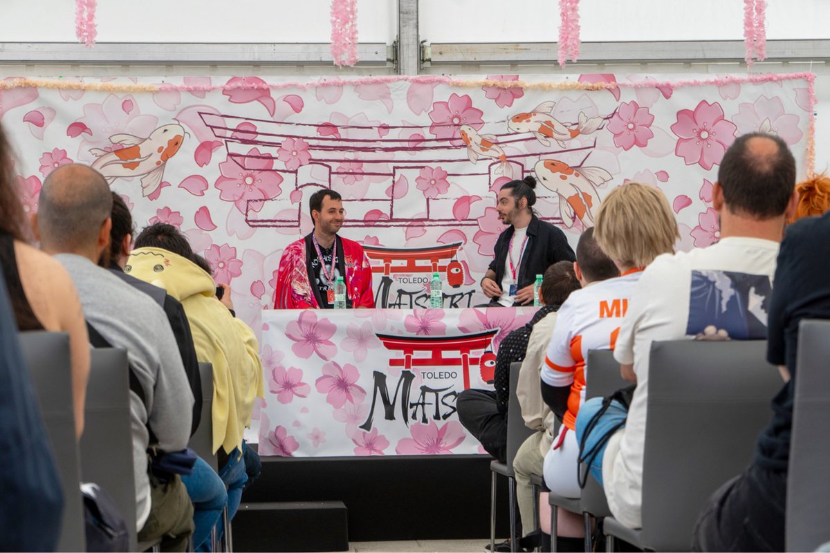Toledo_Matsuri's tweet photo. El escenario Sakura 🌸 acogió una vez más un montón de charlas súper interesantes durante todo el finde de semana 🙌 https://t.co/FMA1uBxL38