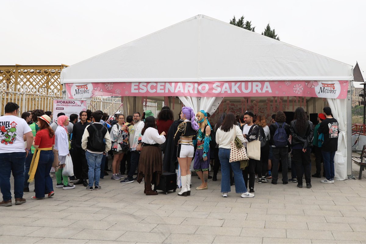 Toledo_Matsuri's tweet photo. El escenario Sakura 🌸 acogió una vez más un montón de charlas súper interesantes durante todo el finde de semana 🙌 https://t.co/FMA1uBxL38