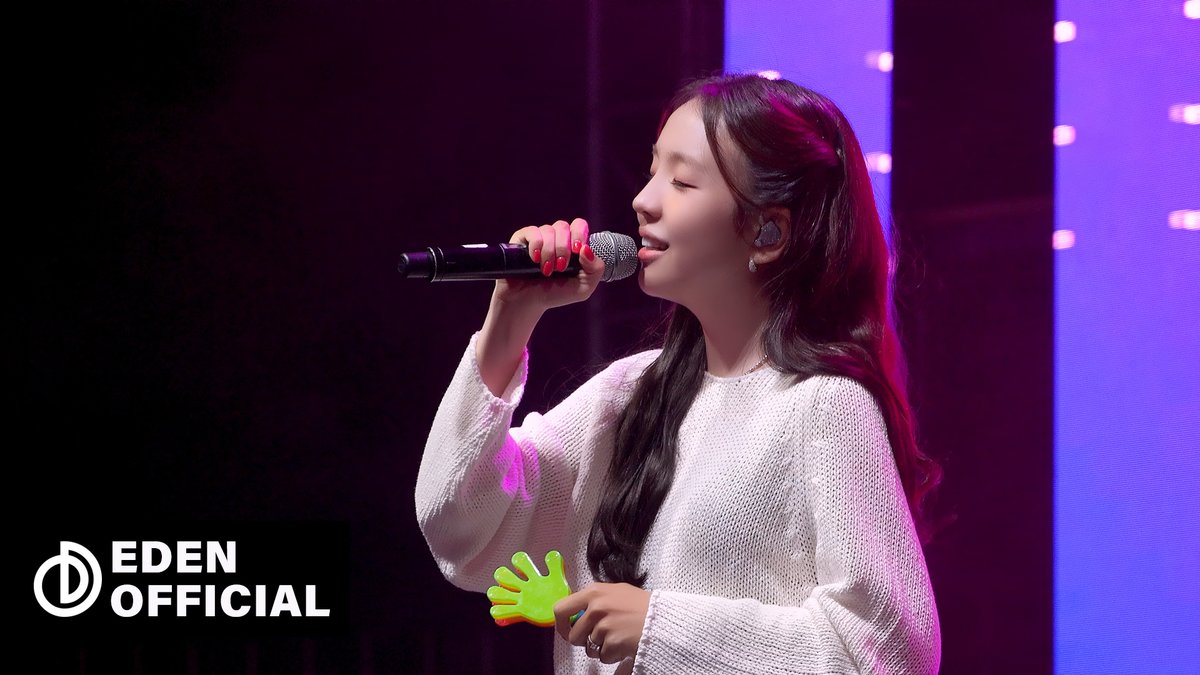 백아연 tweet media