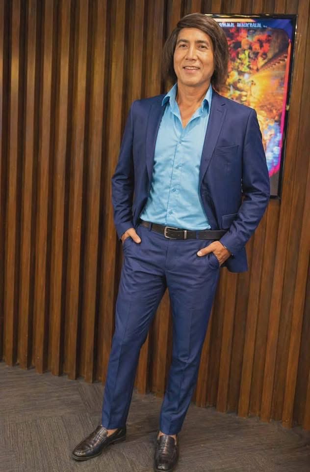 kumud999's tweet photo. From dreams to reality, the journey continues. On my birthday, I thank God, my family, friends, and supporters for always being with me. New age, new energy, new goals. https://t.co/pfjai6G8oU