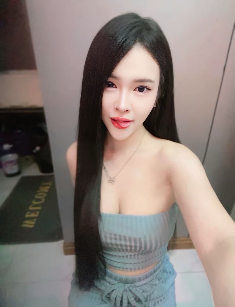 a0909823's tweet photo. https://t.co/r4RgOsS6jR代發廣告
台南新天地定點套房
全休閒娛樂預約制！
多位佳麗任君挑選❤️
喜歡什麼菜色應有盡有！
入群小編期待為您服務😘
#台南按摩 
#台南定點 
#台南約砲 
#樓鳳 #外籍 
#雙飛系列
#付費約會 
#泰國美女 
 #台南約砲 
#樓鳳 #外籍 
#雙飛系列
#一線鮑
#小隻馬 
#老司機推 https://t.co/5pYlvYaUwd