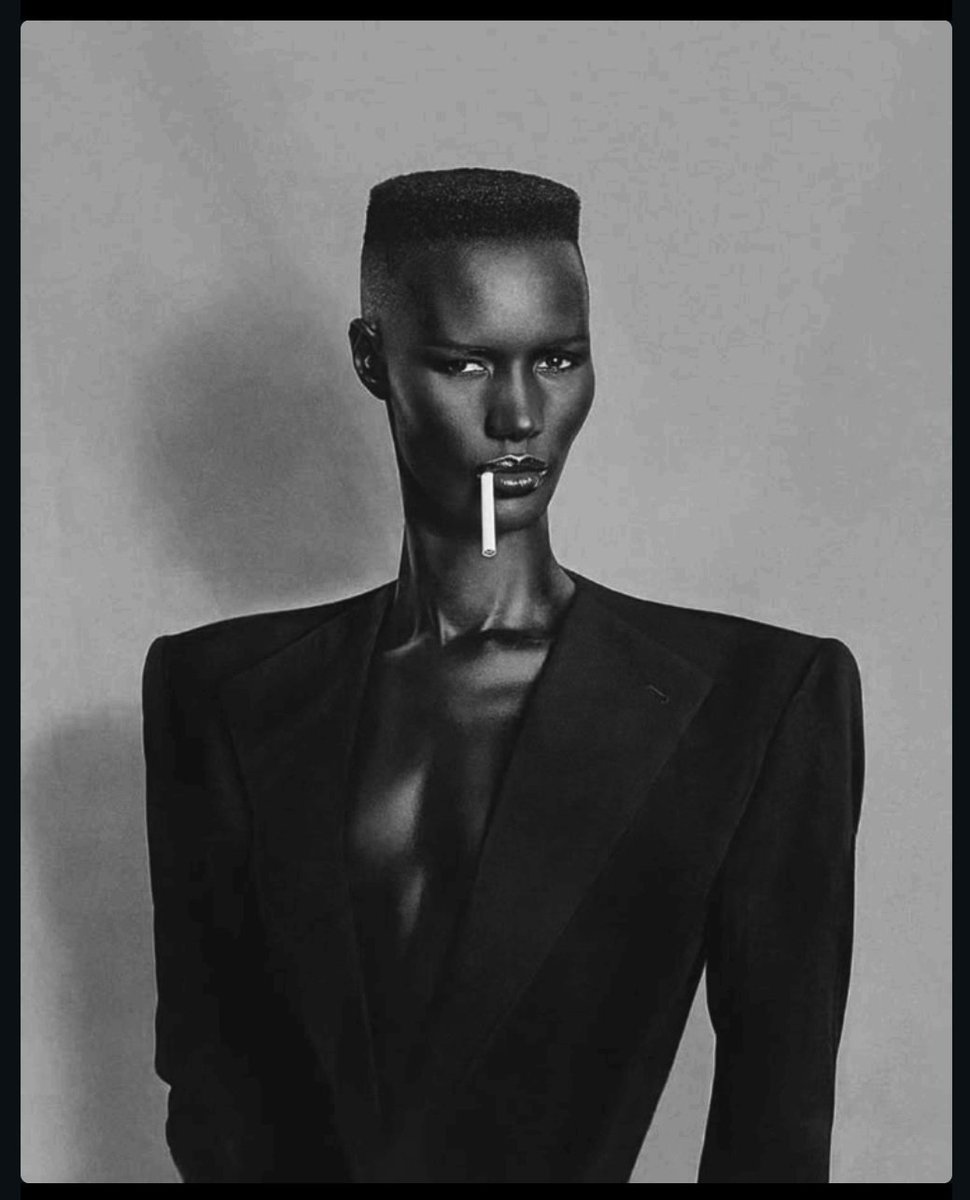 giftedengel's tweet photo. MODEL: GRACE JONES 
YEAR: 1981
PHOTOGRAPHER: JEAN-PAUL GOUDE https://t.co/1U9nHArZAN