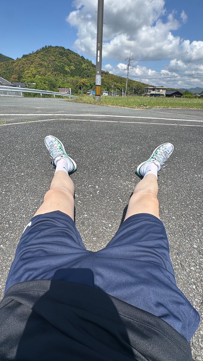 でーこん tweet media