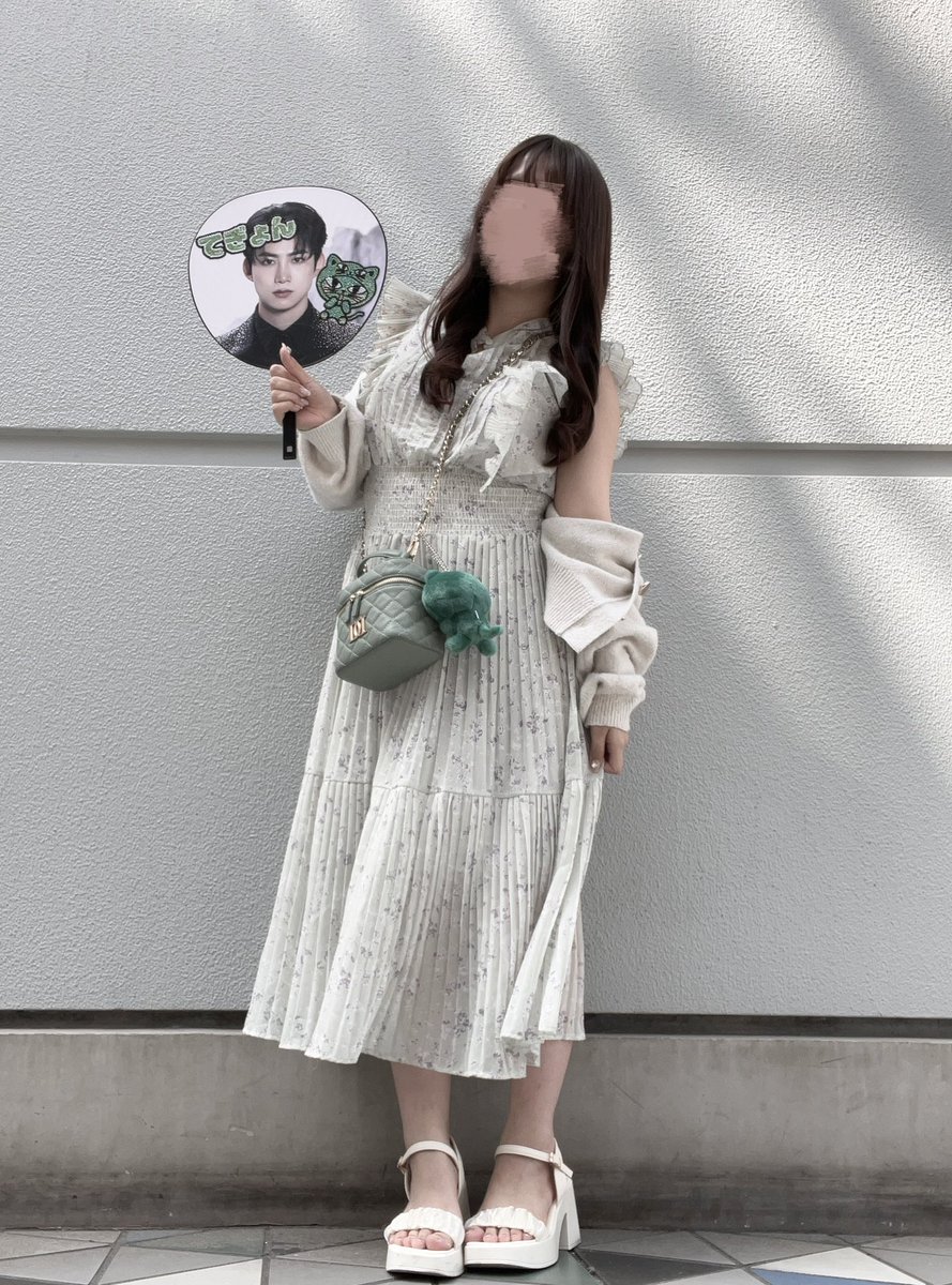 ta0_0ec's tweet photo. 東京ドーム楽しかった〜😭何年振り❓ってくらいの2PMで嬉しかった😭
やっぱ6人で仲良く楽しそうな2PMが大好きだよー😭😭ずっと6人でいてね😭私もずーっとオタク続けるからね😭😭
#2PM #hottest  #テクペン 
#2PM #2PM_THE_RETURN
#THE_RETURN_TokyoDome https://t.co/07YRmgQD4h