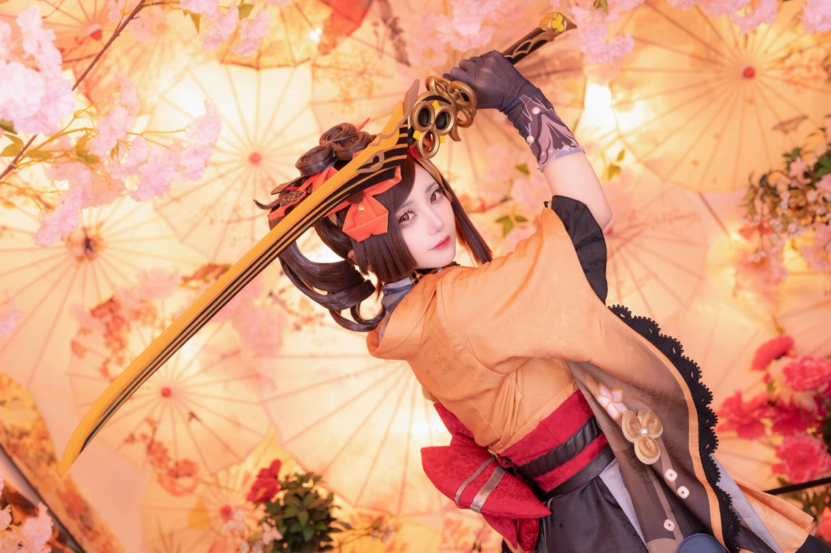 miumiumiu1116's tweet photo. ⚠️コスプレ⚠️

原神／千織

📸ミミズクさん（@mimimimion_zk）
studio：スタジオこむや（@comuya_com）
#Cosplay #GenshinImpact #Chiori https://t.co/gnKmb6RCmp