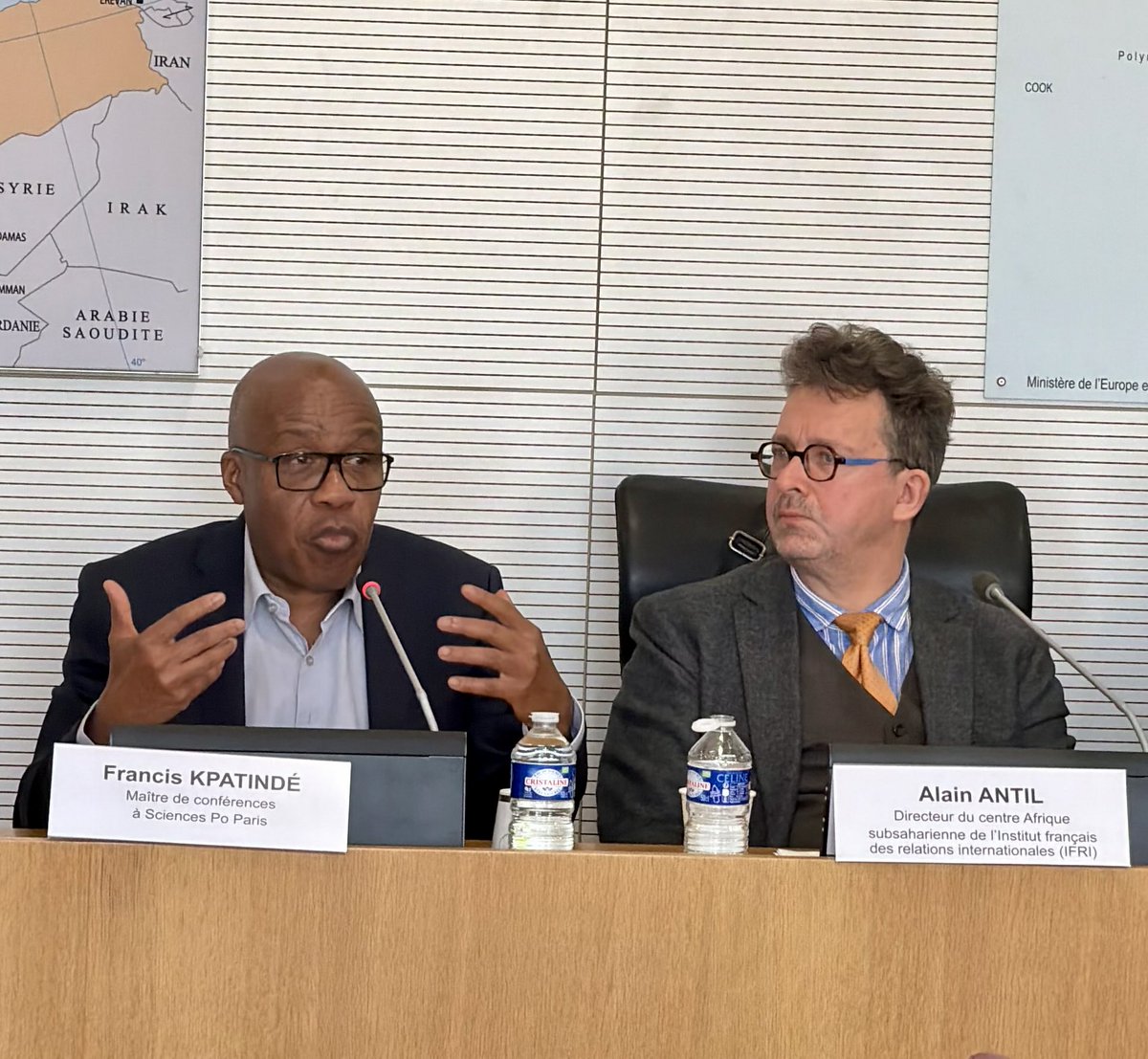 bruno_fuchs's tweet photo. Face aux avancées djihadistes au #Mali et à la dégradation de la situation au #Sahel, la Comm Aff étrangères a auditionné à huis clos Mamaou Ismaïla Konaté, ancien ministre de la Justice du Mali, Alain Antil (IFRI) et Francis Kpatindé sur l’évolution de la situation régionale. https://t.co/g2NkoL8SWy