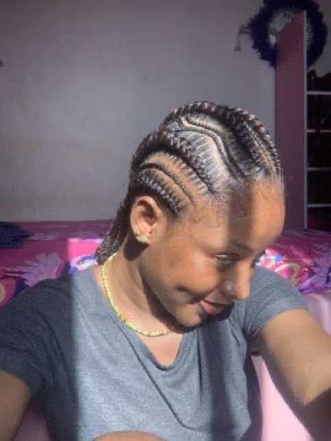 ayodejid1st's tweet photo. This over wig 10 days a week https://t.co/naMsAeMlMc
