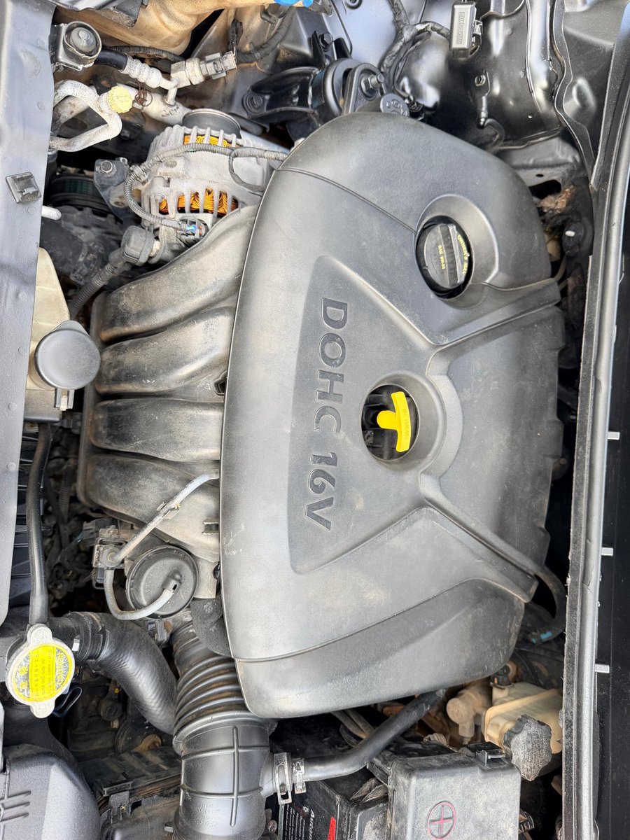BentilJohn2's tweet photo. 2014 Hyundai ELANTRA
Solid engine
Strong under 
A/C chilling
reverse camera
Solid car drive smooth
Gh100,000 https://t.co/hd7HWBT7aN