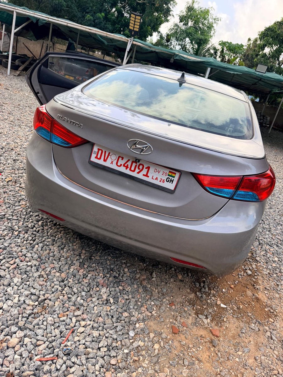 BentilJohn2's tweet photo. 2014 Hyundai ELANTRA
Solid engine
Strong under 
A/C chilling
reverse camera
Solid car drive smooth
Gh100,000 https://t.co/hd7HWBT7aN
