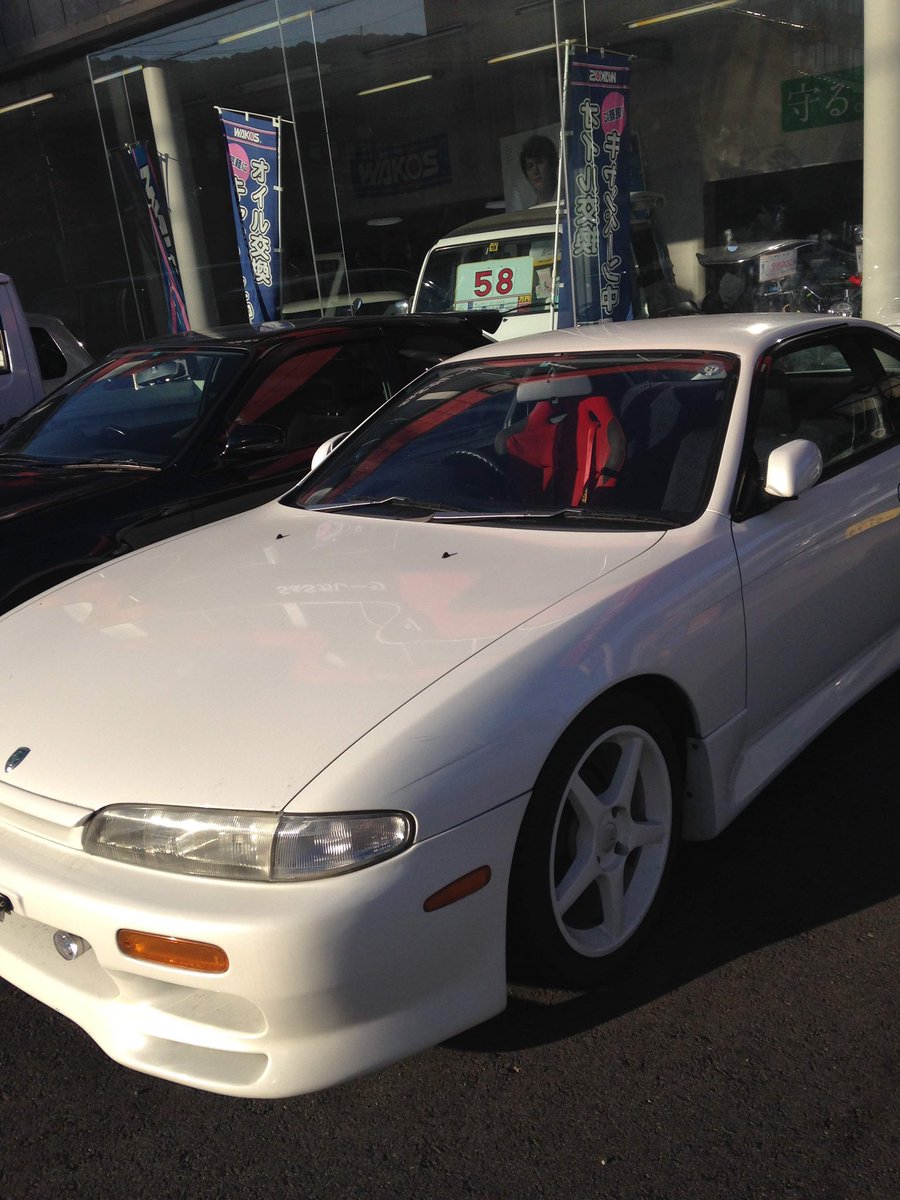 siongtr34's tweet photo. #これがこうなる

爪折されてない前期のどノーマルほしい〜 https://t.co/fhJ47zXsRK