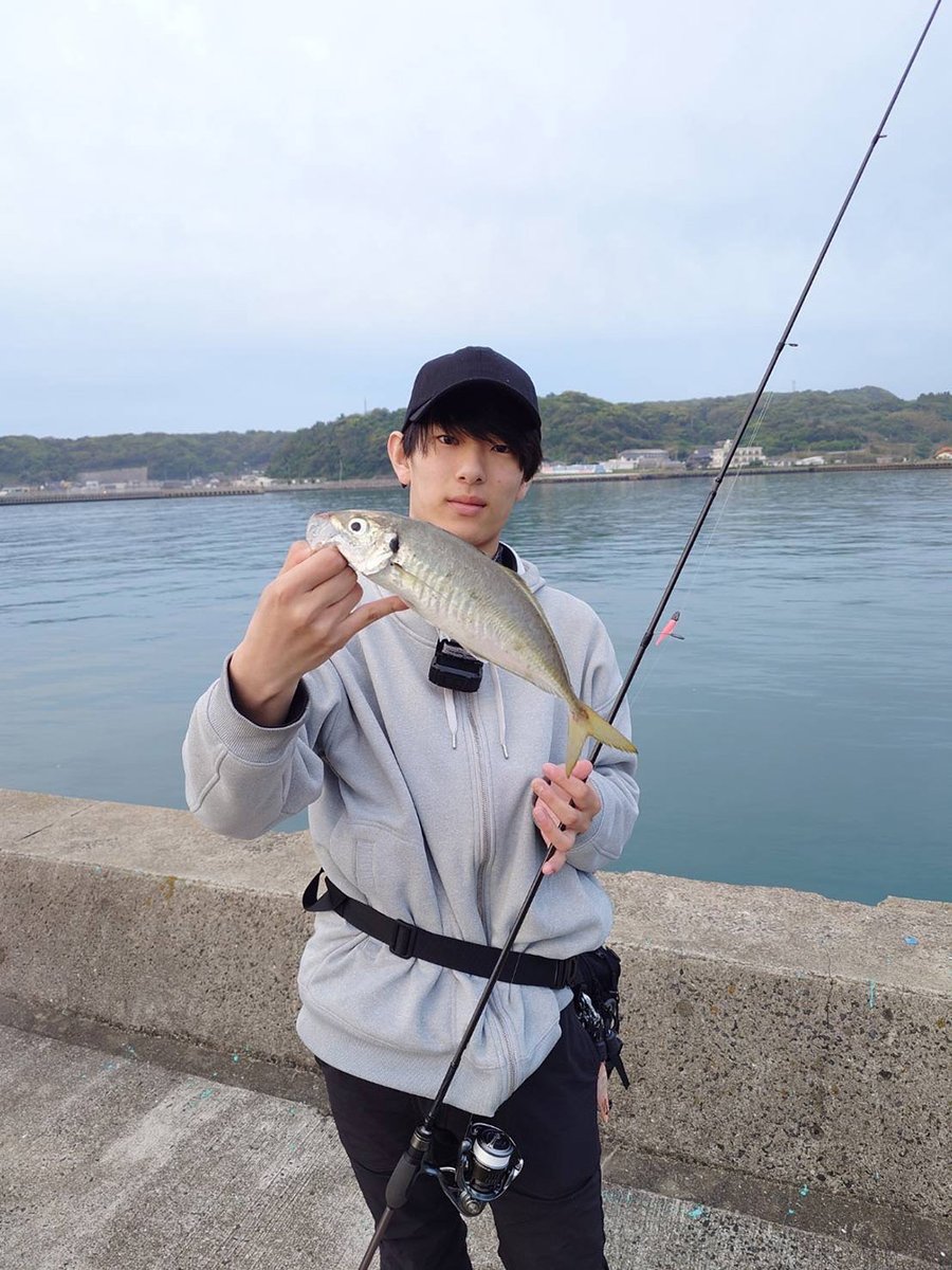 fishingwatanabe's tweet photo. 🎣釣果情報！

壱岐島遠征
⬇️詳細はこちら⬇️
https://t.co/LucE0eWpKL

#長崎県 #釣り #釣行 https://t.co/E67DerqN6C