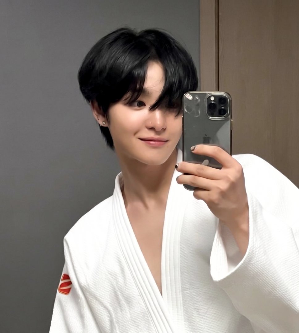 지훈피드 tweet media