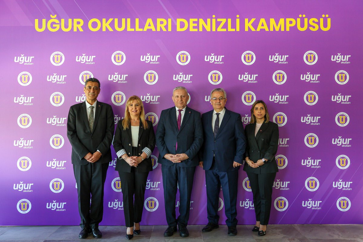 UgurOkullari's tweet photo. Yeni eğitim vizyonumuzu paylaşmak üzere, Uğur Okulları Denizli Kampüsümüzün açılışı kapsamında düzenlediğimiz basın toplantısında; Genel Müdürümüz Sayın Mustafa Çakır, Genel Müdür Yardımcılarımız Sayın Adil Kurt ve Sayın Ebru Divrik ile  Uğur Okulları Denizli Kampüs Müdürü Sayın Ümit Yapar 2026–2027 eğitim öğretim dönemine yönelik hedeflerimizi, akademik yaklaşımlarımızı ve geleceğe dair stratejilerimizi basın mensuplarıyla paylaştı. 

Toplantıda; eğitimde yenilikçi bakış açımız, öğrenci odaklı çalışmalarımız ve yeni dönem projelerimiz üzerine kapsamlı değerlendirmelerde bulunularak basın mensuplarının soruları yanıtlandı. 

#UğurluOlmak #UğurOkulları