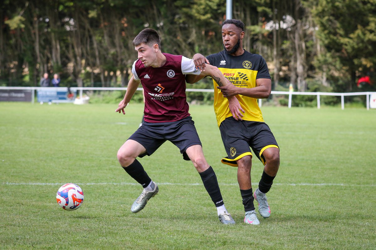 sportsshotsnews's tweet photo. ACTION SHOTS 📸⚽️

Nags Head FC vs MK Walton All Stars in the @MKSundayLeague Knock Out Cup Final 2025/26. 

LINK TO MATCH IMAGES 🔽 
https://t.co/V9JPfzbPSk

Venue: Buckingham Football Club.

Sunday 10th May 2026.

#Football #nonleague #sundayleague #cupfinal #actionshots https://t.co/DjIVfMkTrR