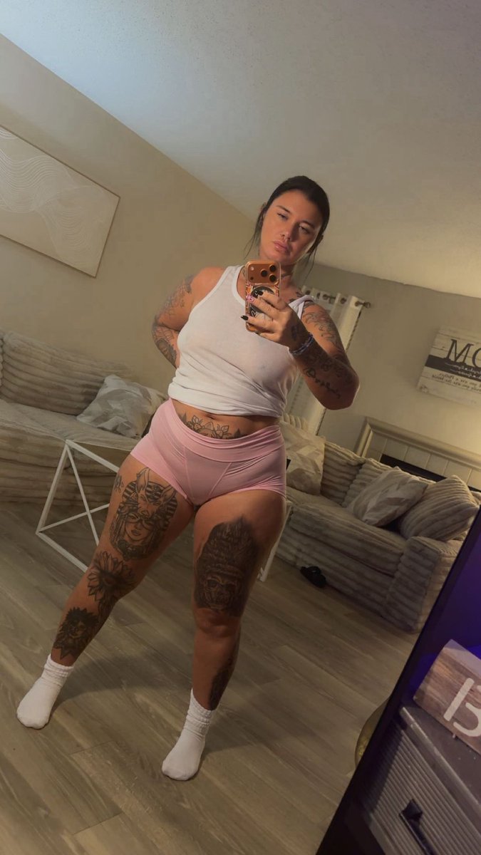 its_ceeb_'s tweet photo. free 30 day link for 20 people only. 

i do post nudes, i do post videos on my feed and i do send out free videos to your messages. 
it’s worth it- i mean it’s free for limited time 

https://t.co/WhbDdFtqhV https://t.co/F4tmWStd19
