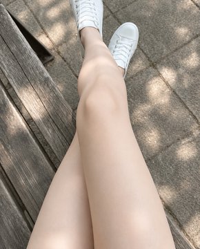 做爱做到高潮我突然哭了，他吓了一跳，我也不知道自己是怎么回事。。 https://t.co/G5eX2A8eSY