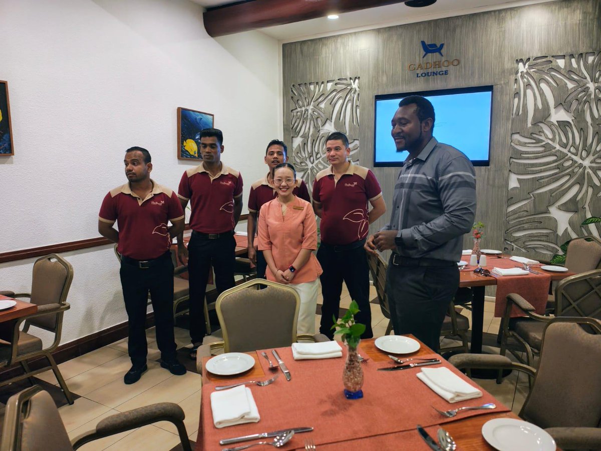 SIMDIgroup's tweet photo. Elevating coffee expertise at Hulhule Island Hotel with an inspiring illy Barista Training session

#SIMDI #illy #BaristaTraining #HulhuleIslandHotel #CoffeeCulture #SIMDIResu https://t.co/brcPUhunKO