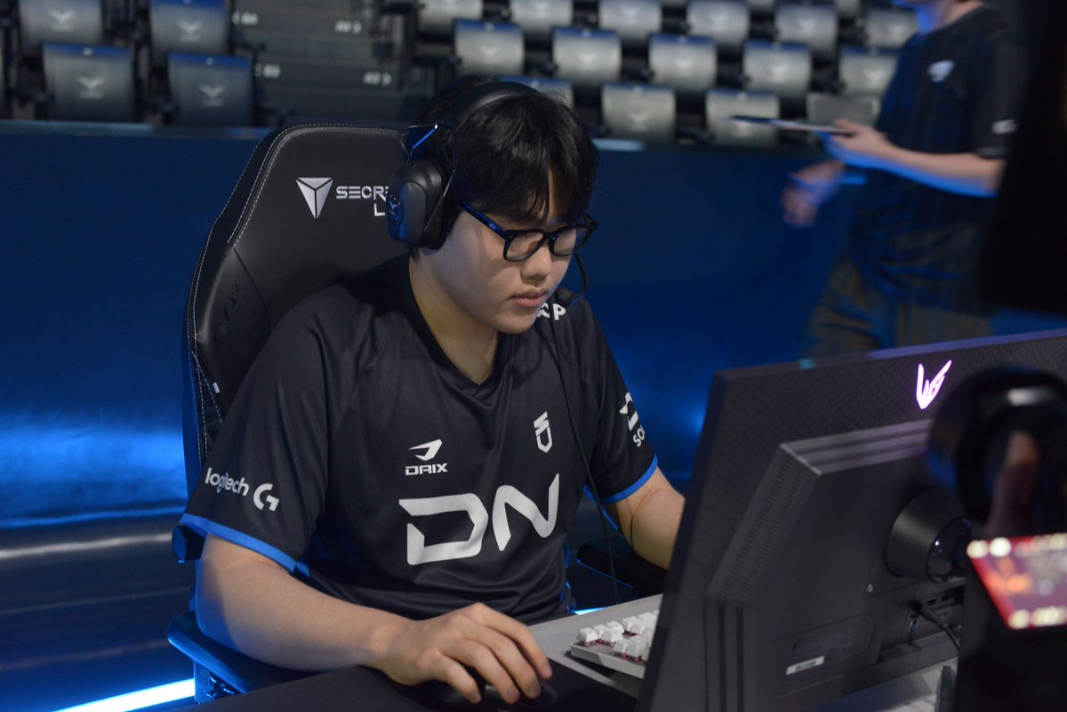 ShadowCorpAgent's tweet photo. Today's Photo #LCK

2026-05-13
#Clozer in #DNS
#DDoiV in #DNS
#Enosh in #DNS
#Life in #DNS

#Shadowcorp #Esports #Agency
#Clozer #DDoiV #Enosh #Life https://t.co/HS4mge0H7S
