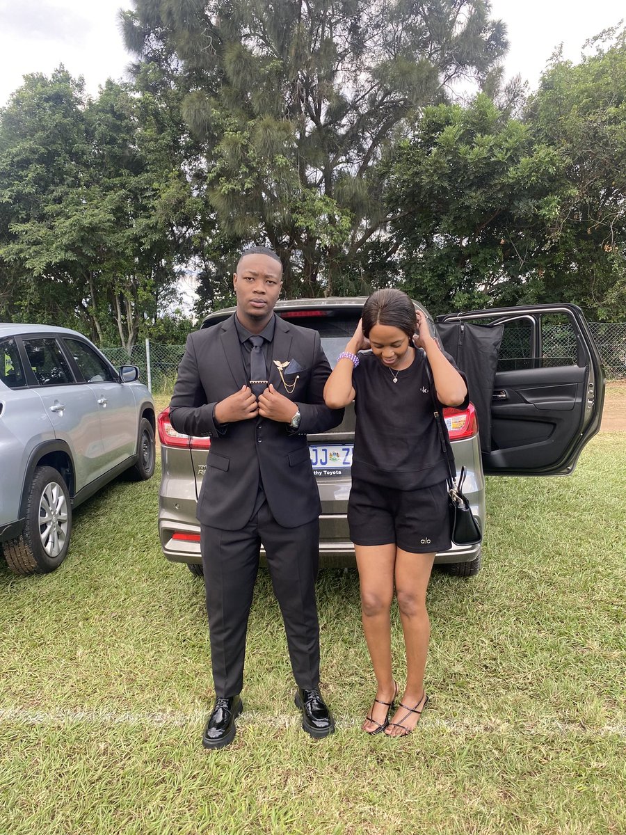 AYANDACEBEKHUL8's tweet photo. 🖤 https://t.co/eweeIlVDpP