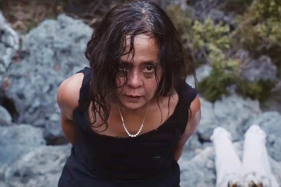 giopotes's tweet photo. women in a deserted island films. common pattern in these films is how they’re all structured to establish class contradictions and to shift and challenge that fragile social setup when stronger natural forces turn toilet cleaner to captain in a snap. https://t.co/Oh5PUjYqDR