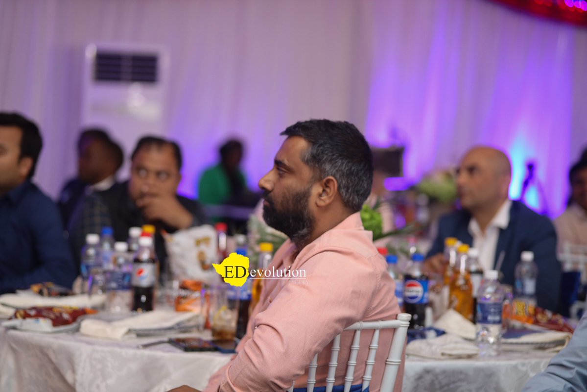 EDevolutionZW tweet media