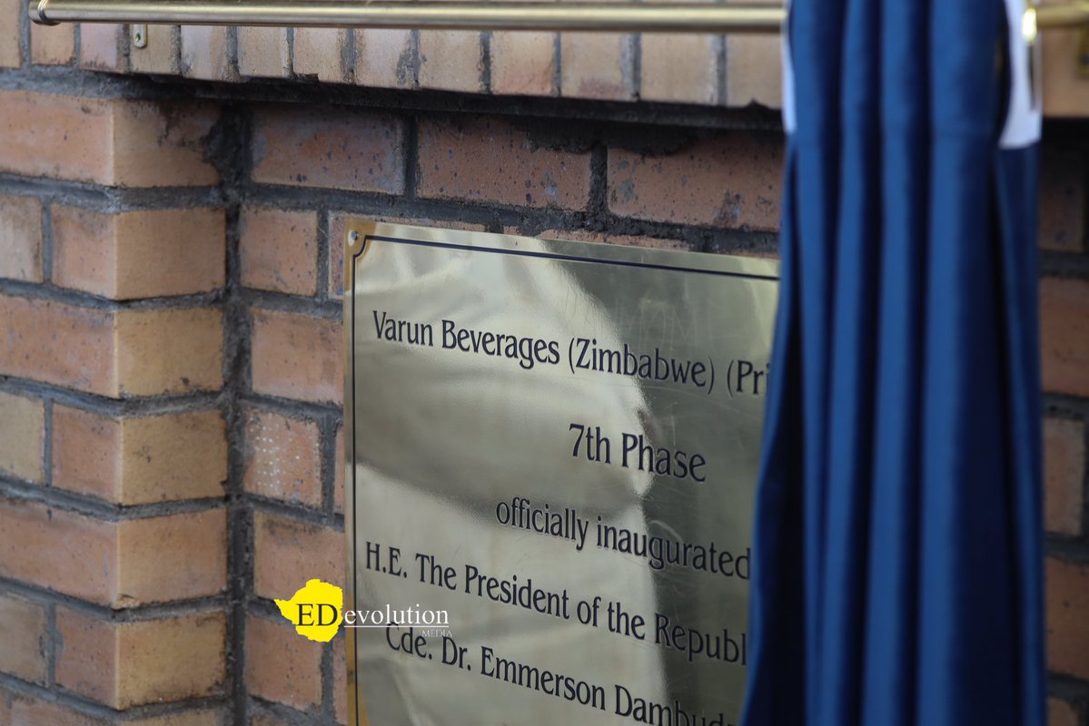 EDevolutionZW tweet media