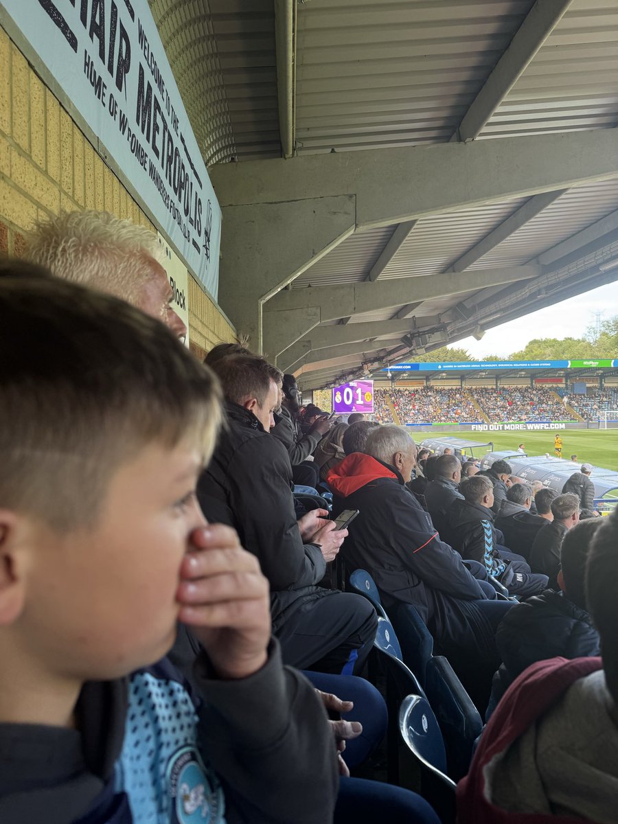 DimVasilev's tweet photo. @realmadrid vs @BVB U21 Premier league International cup final.Georgi insisted”I’ll finish my session with the Elite first, and then we’d go watch the final,Daddy”!How could I disagree with the best football player in the world?❤️🧸.Discipline is the key to success @wwfcofficial https://t.co/hxyHxj2QAb