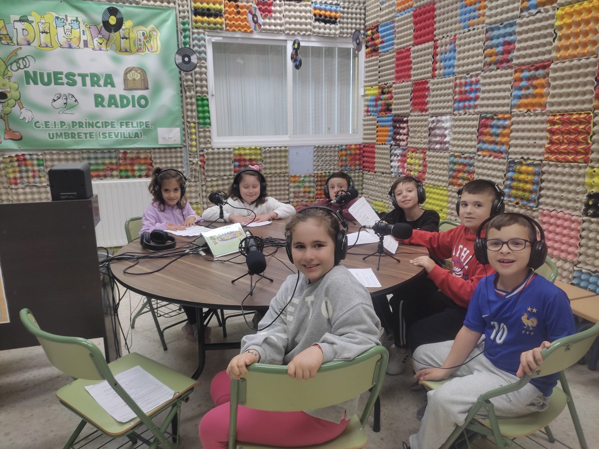 c_umbrete's tweet photo. PROGRAMA DE RADIO
El alumnado de 2º nos habla de lo que han aprendido con la Situación de Aprendizaje de Las Plantas.
https://t.co/V3sJsOfCbV https://t.co/goT2h4ilkj