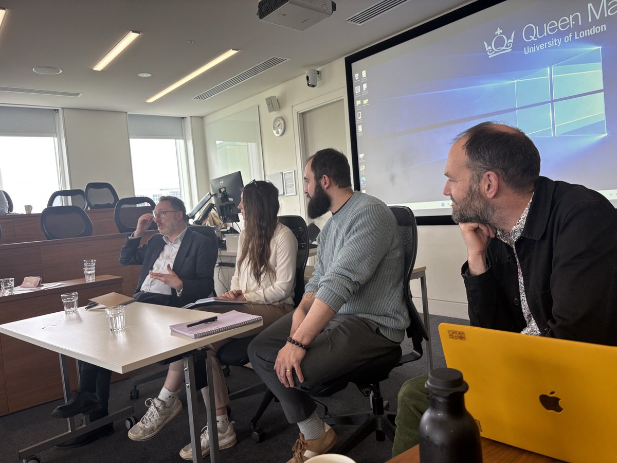 IMEMSDurham's tweet photo. Tuesday saw our 'Imagining Alternatives' team participate in a workshop entitled 'Technologies of Wonder: Imagination and the History of Knowledge' at @QMUL , where they were joined in a panel discussion by Professor David Colclough.

Read more: https://t.co/NOBahLwe5M https://t.co/MbTeD532lX