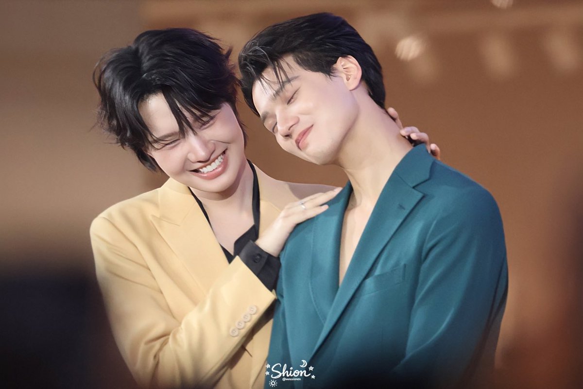 𝐒𝐇𝐈𝐎𝐍 ☀︎ tweet media