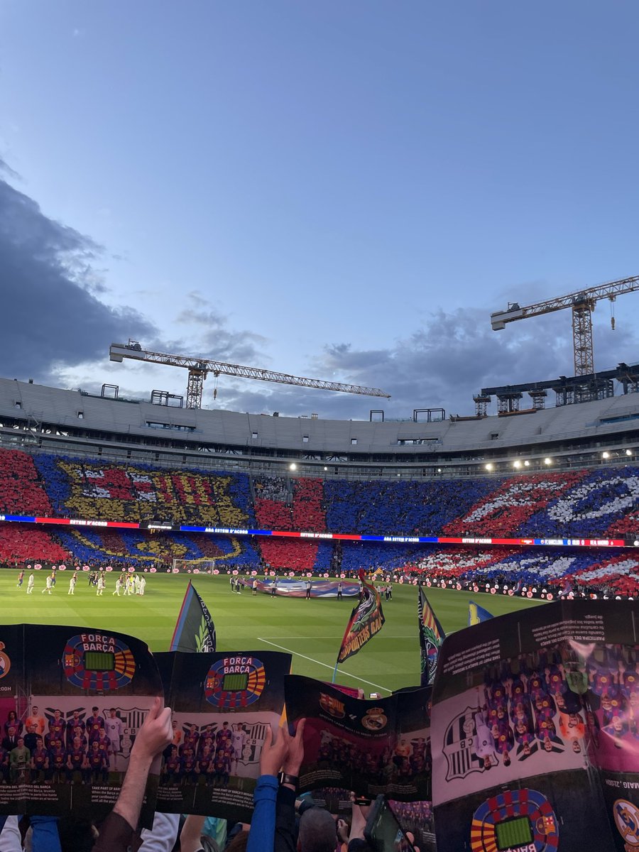 el_orls's tweet photo. C’est pour ça qu’on préfère être au stade https://t.co/VGdigYsjmZ