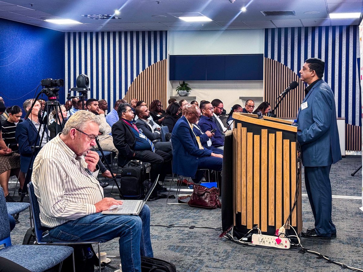 TPT_Transnet's tweet photo. 💻 Alvin Gulzar, Executive Manager ICT at TPT, unpacked the tech driving the Reinvent for Growth strategy at the Transport Forum, including the newly available TPT Pulsenet solution and how AI will shape the organisation's future.

#TransportForum #ReinventForGrowth #Pulsenet https://t.co/PXnelT3Lma